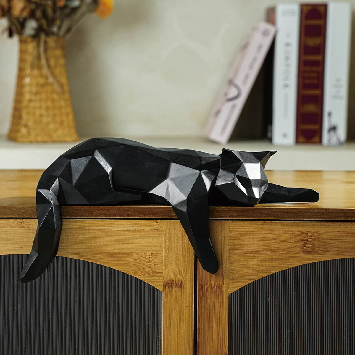 Geometric Cat Statue - Modern Minimalist Room Decor Figurine